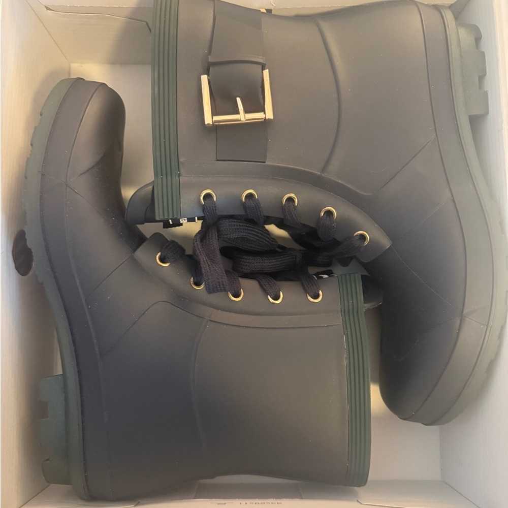 Tommy Hilfiger Women's Navy Blue Rain Boots